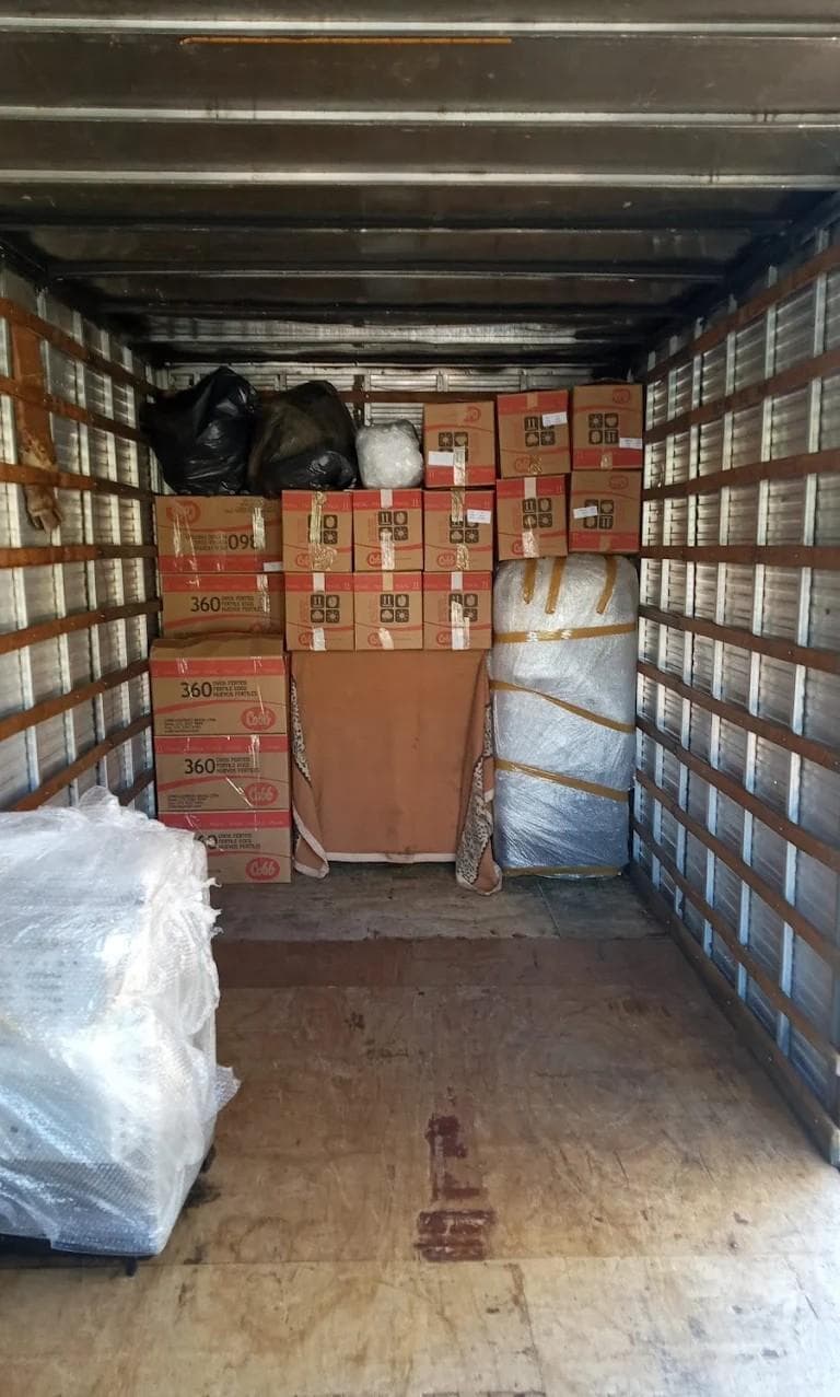 Embalagem profissional de itens para mudança